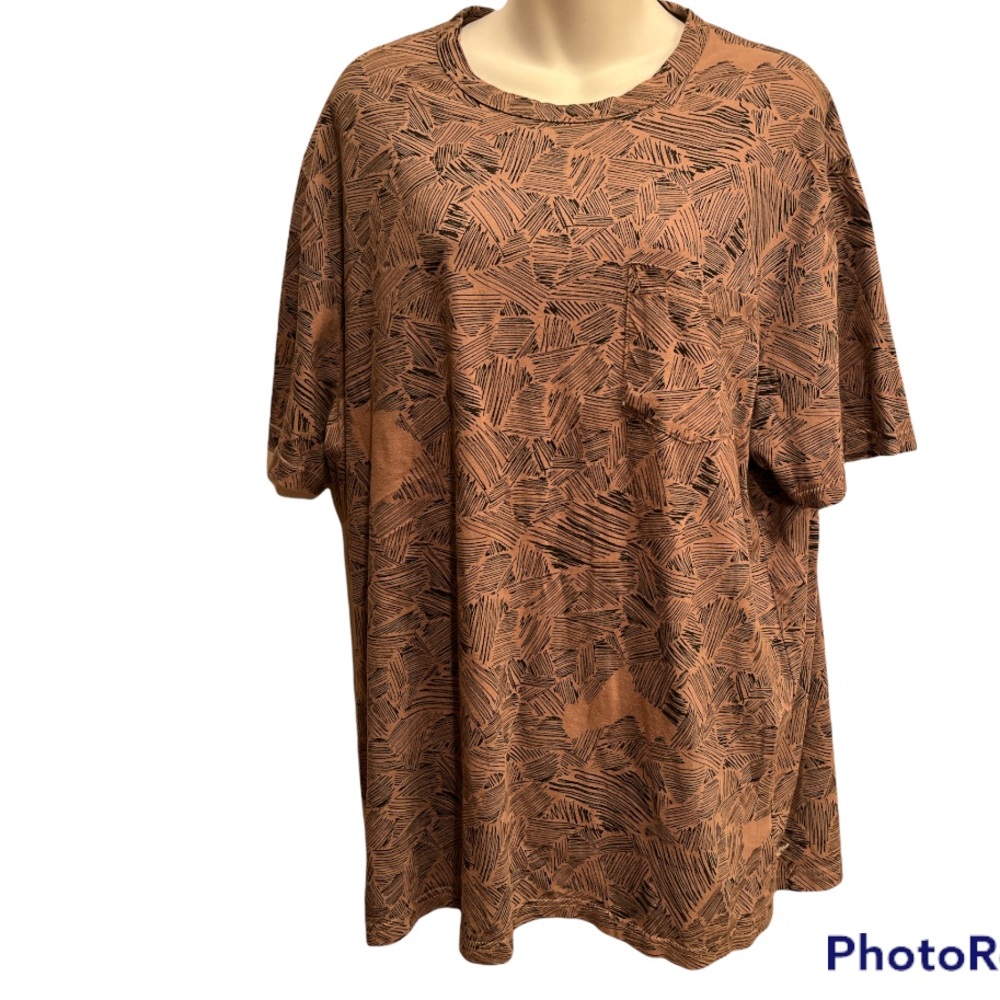Urban Outfitters Tee shirt size XL